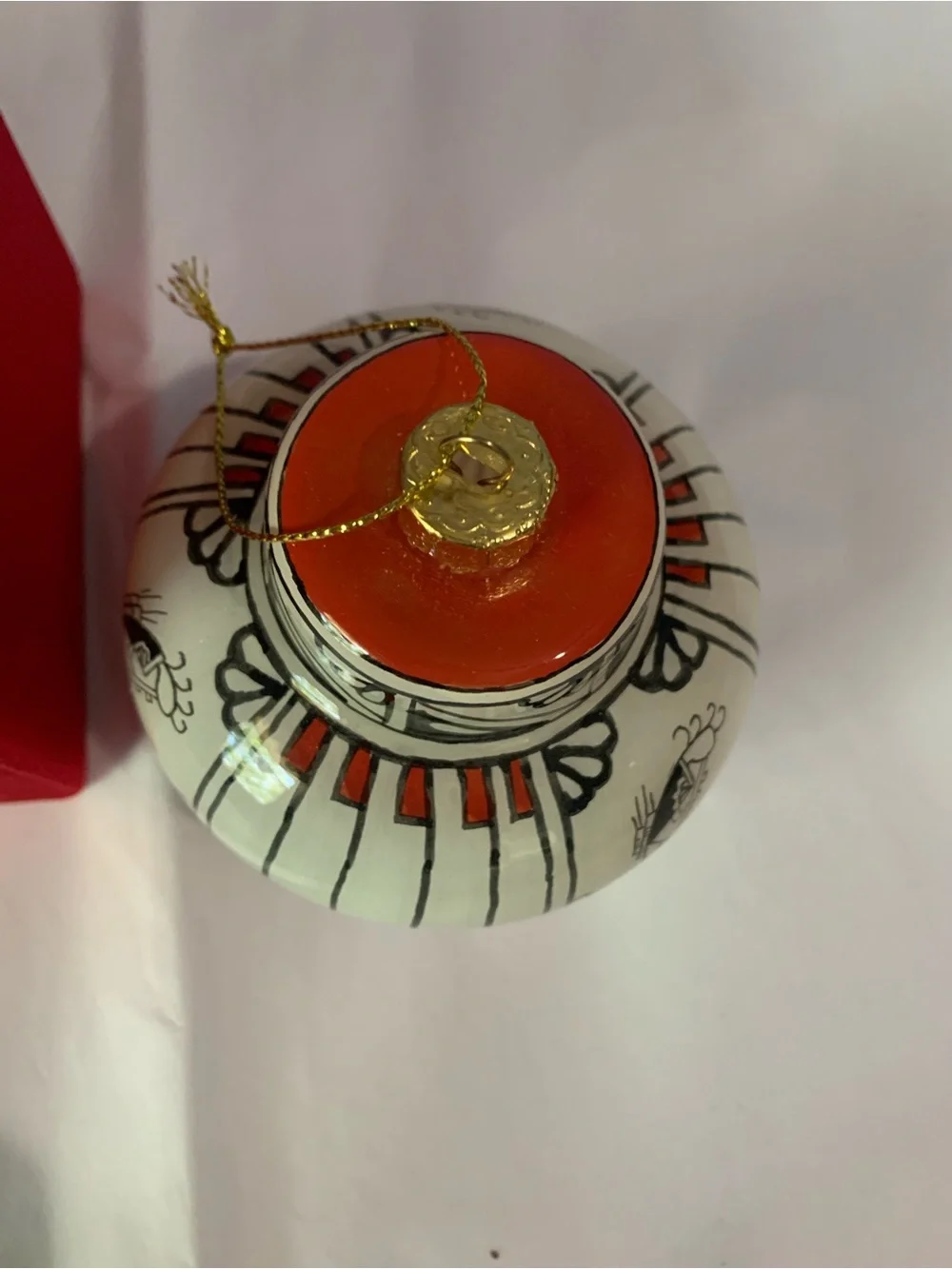 Lawrence Vargas Hand Painted Ornament HB102-Kokopelli Silk Box